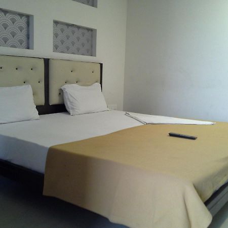 Hotel Galaxy Residency Vasai-Virar Exterior foto