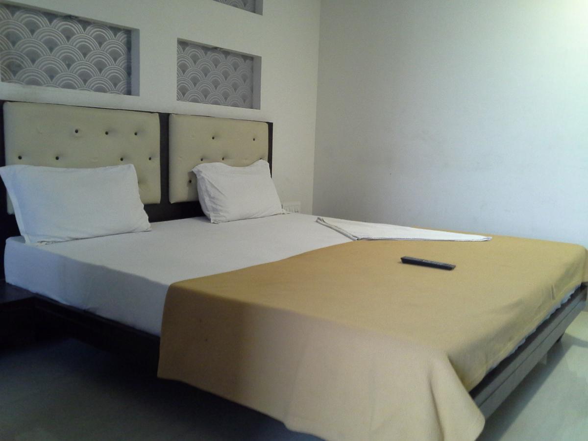 Hotel Galaxy Residency Vasai-Virar Exterior foto