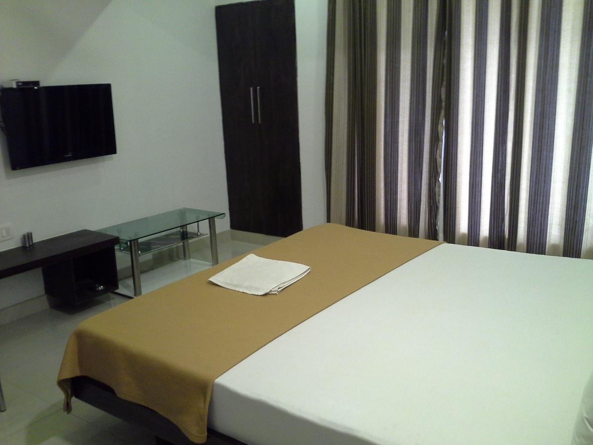 Hotel Galaxy Residency Vasai-Virar Exterior foto