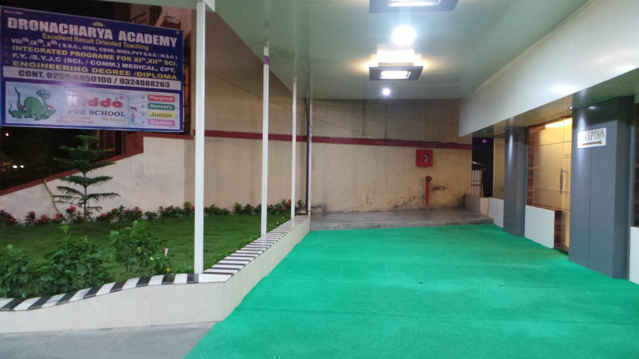Hotel Galaxy Residency Vasai-Virar Exterior foto